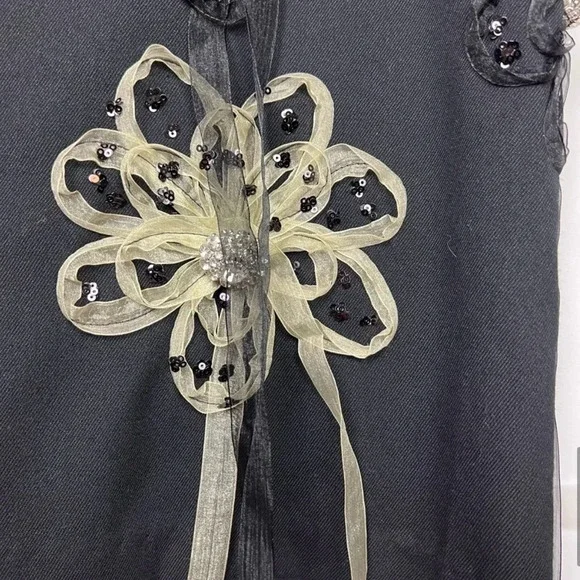 Ruth by Anthropologie skirt with ribbon appliqué flowers - size 4 - Picture 8 of 15